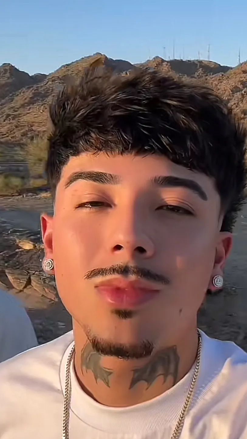 ai character: Gabe background