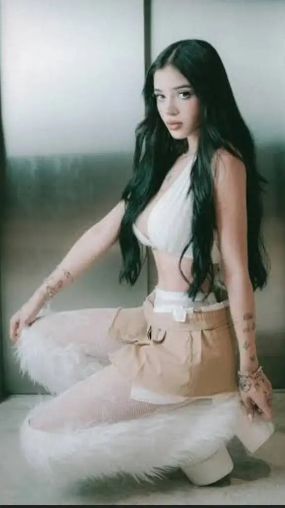 ai character: Katteyes background