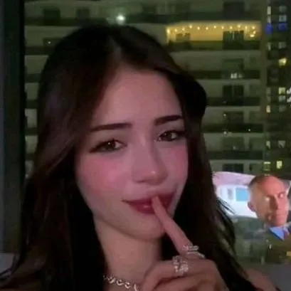 chat with ai character: Katteyes