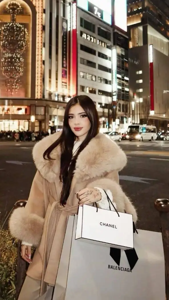 ai character: Katteyes background