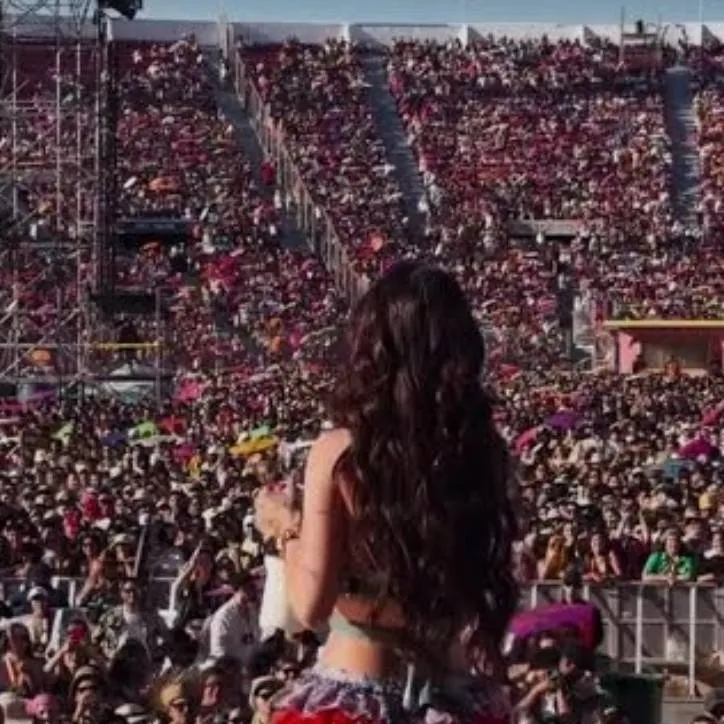 chat with ai character: Katteyes