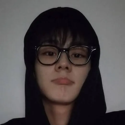chat with ai character: Jungwoon 