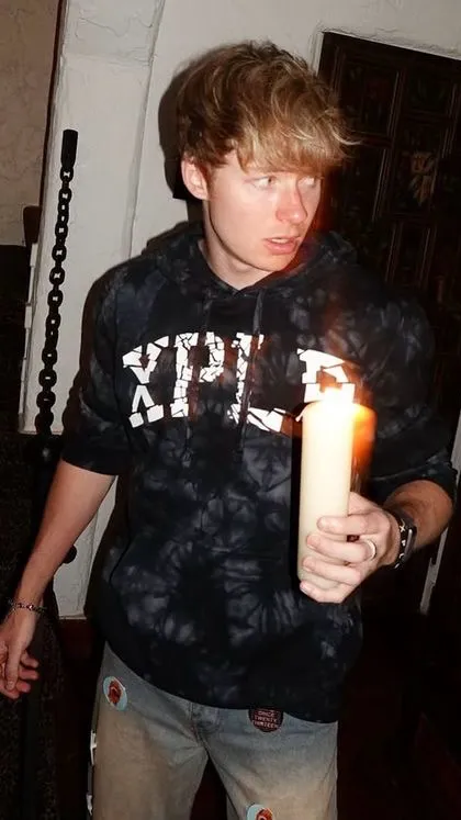 ai character: Sam Golbach background