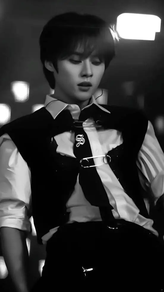 ai character: LEE MINHO!!.  background