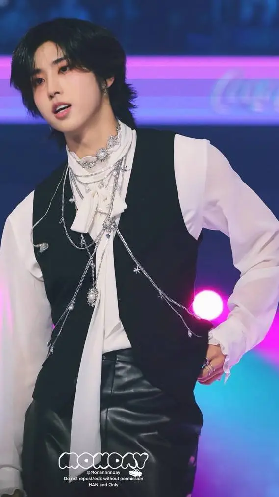 ai character: Prince Jisung background