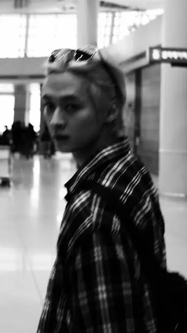 ai character: Lee Minho background