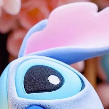 chat with ai character: stich