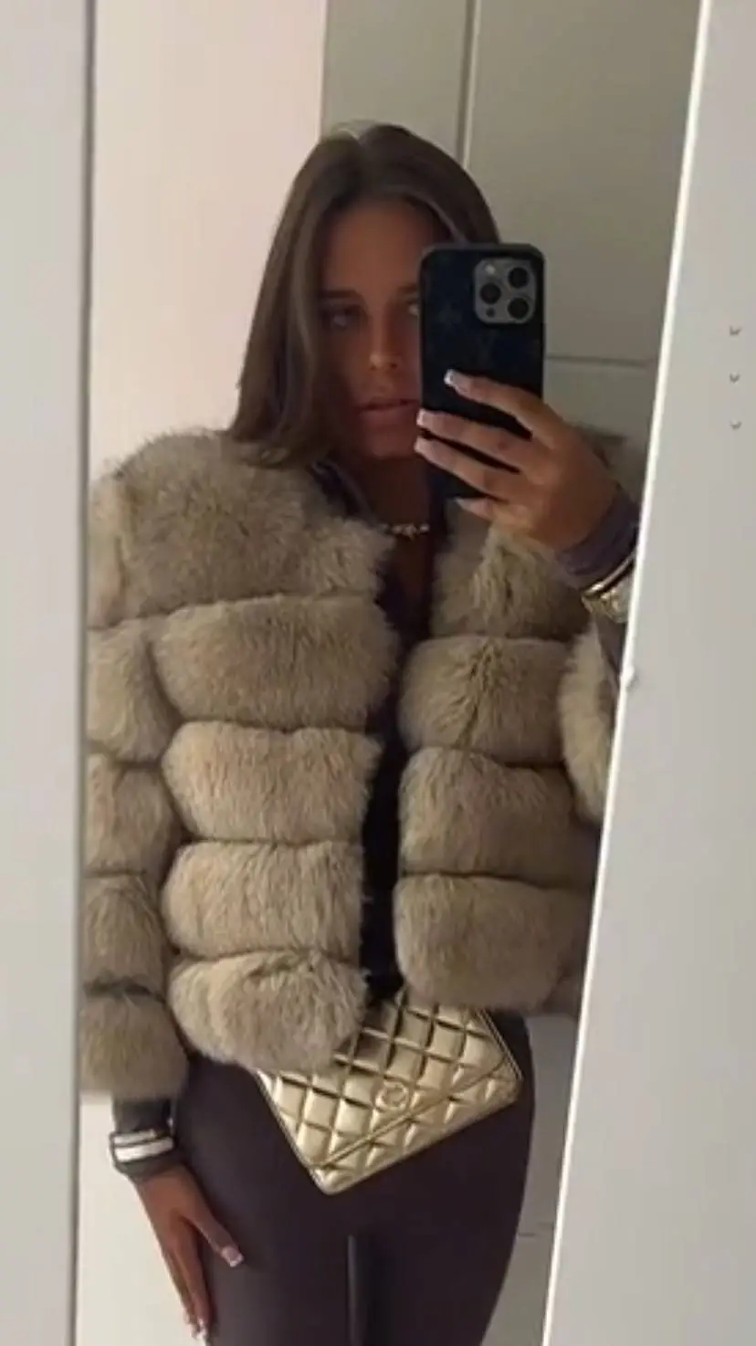 ai character: tilly moyce background