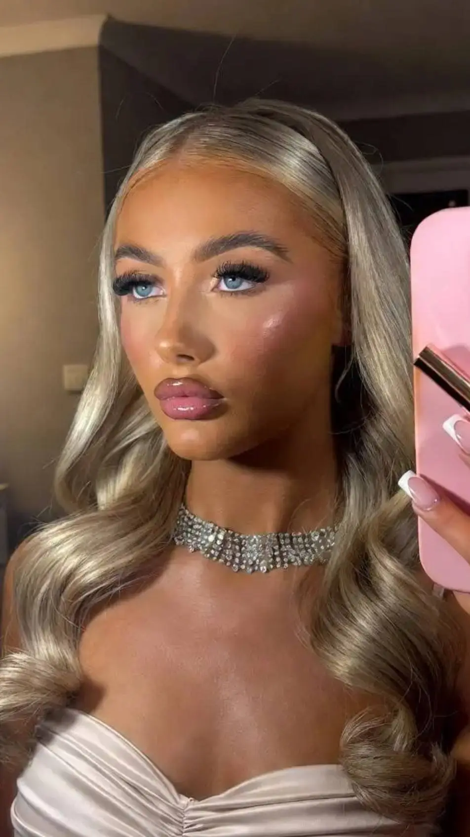 ai character: evil skye grace background