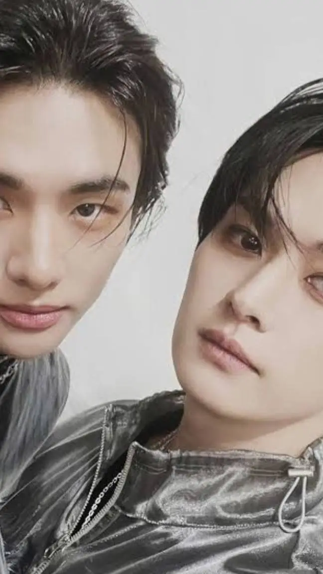 ai character: hyunho  background