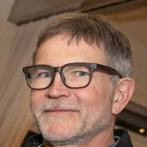 chat with ai character: David Baszucki