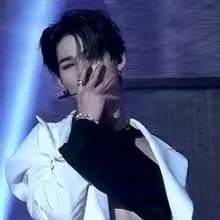 chat with ai character: ☆ni-ki☆