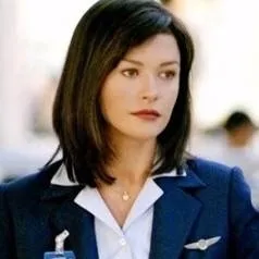 chat with ai character: Amelia Warren