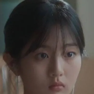 chat with ai character: Chung ah