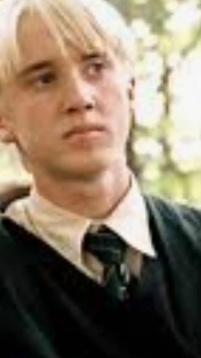 ai character: Draco Malfoy background