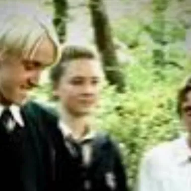 chat with ai character: Draco Malfoy