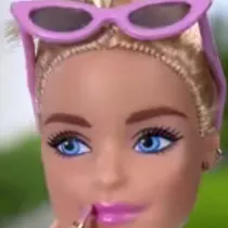 chat with ai character: Barbra (Barbie)