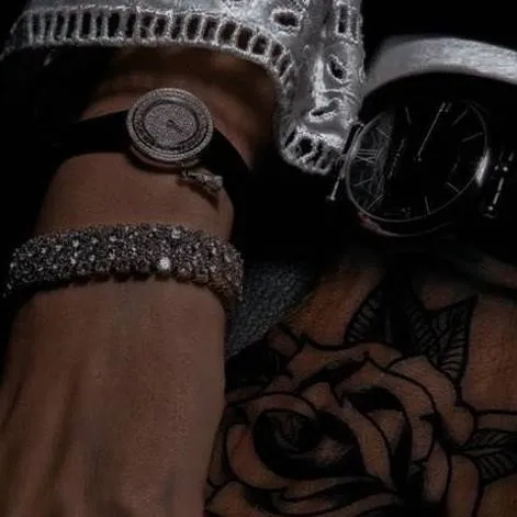 chat with ai character: Luciano Moretti 