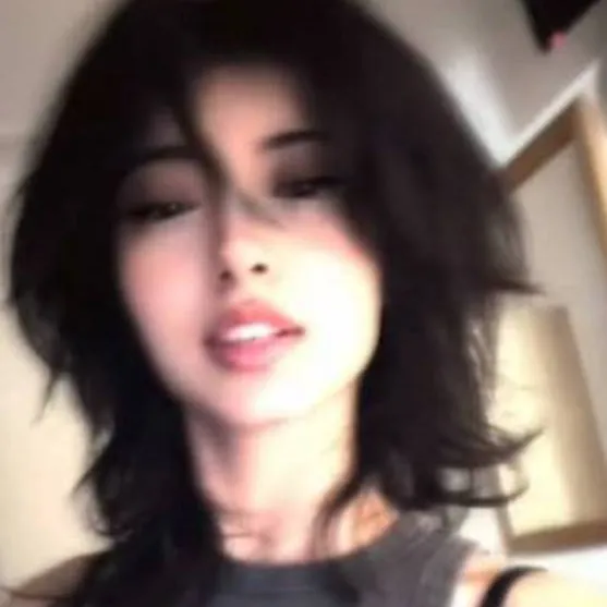 chat with ai character: Nym 