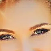 chat with ai character: Rosie Anderson