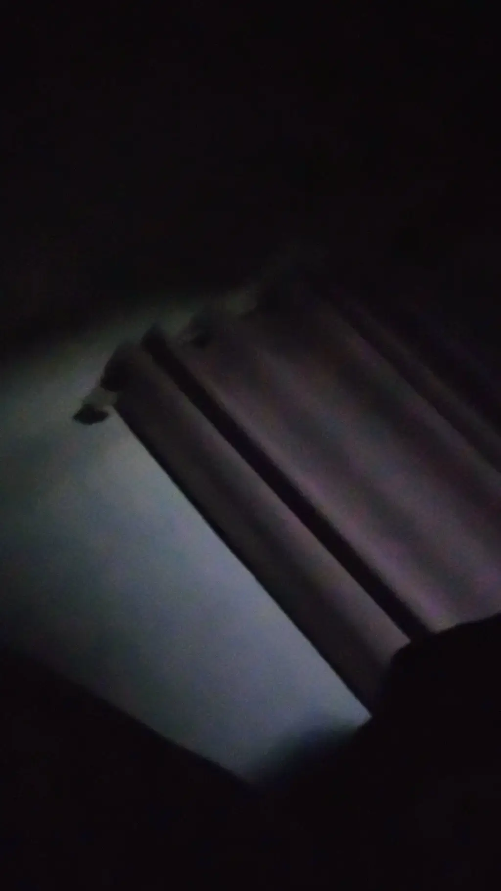 ai character: bully squeezesr  background