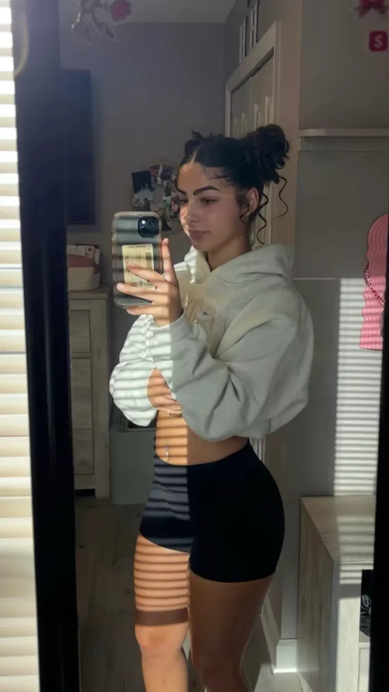 ai character: Jasmine background