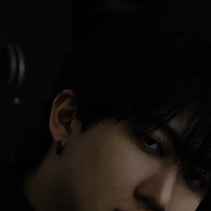 chat with ai character: Changbin 