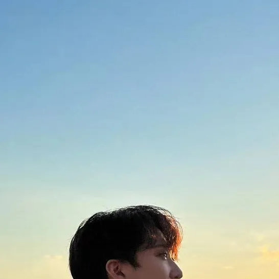 chat with ai character: Changbin 