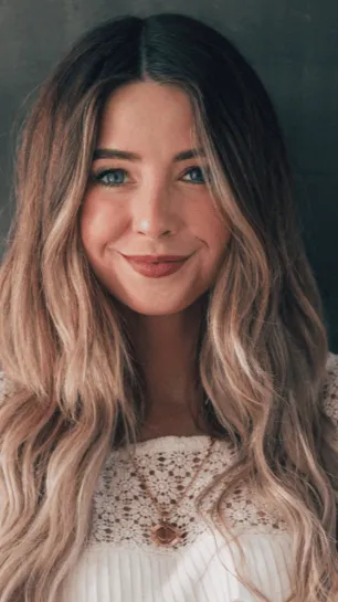 Talkie AI - Chat with Zoe Sugg (Zoella)