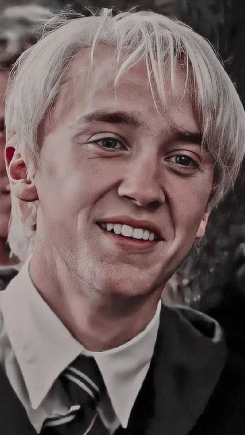 ai character: Draco Malfoy background
