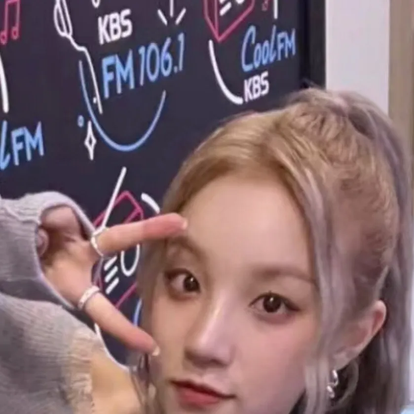 chat with ai character: 雨琦弟弟