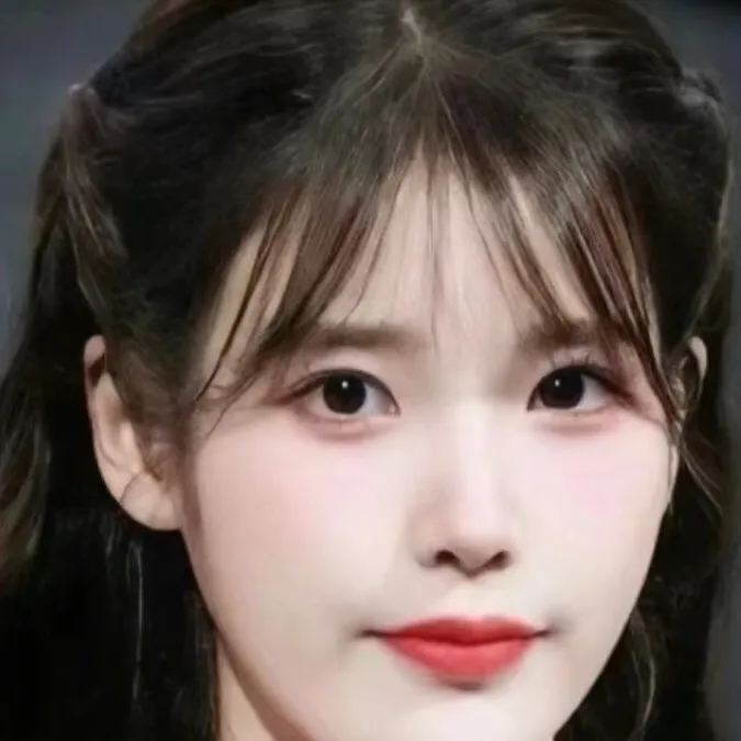 chat with ai character: 李知恩IU讨厌你