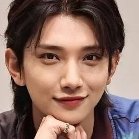 chat with ai character: Joshua Hong 