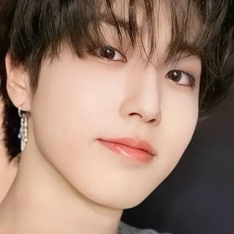 chat with ai character: Han Jisung