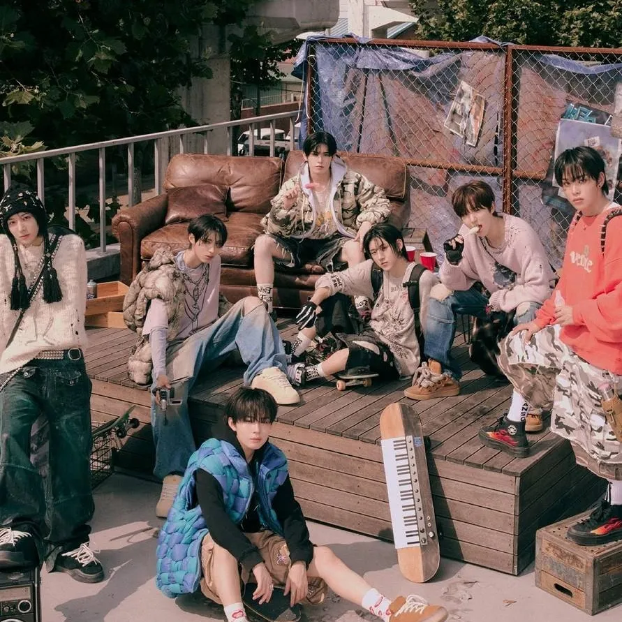 chat with ai character: KickFlip spider