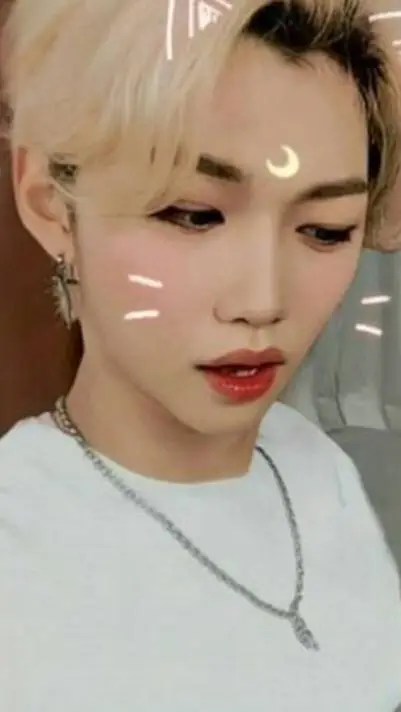 ai character: Lixxie♡☆ background