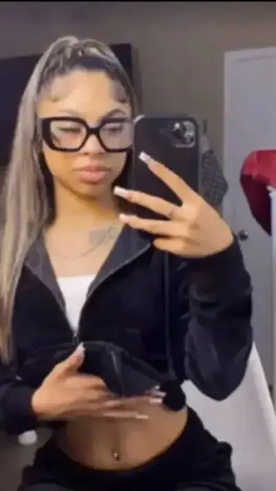 ai character: Alana background