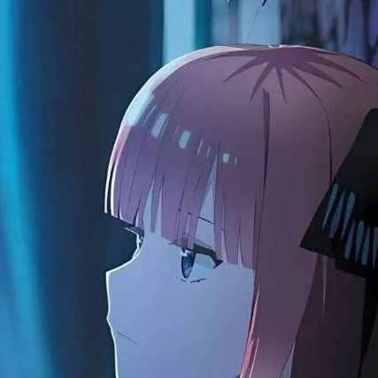 chat with ai character: Nino nakano 