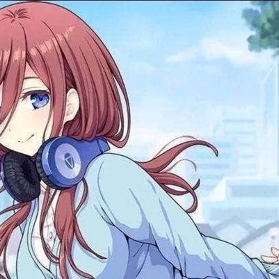 chat with ai character: Nino nakano 