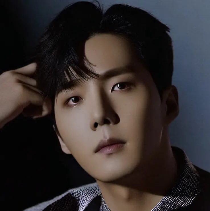 chat with ai character: J-hope 