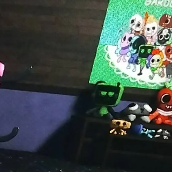 chat with ai character: Twisted Bobette~