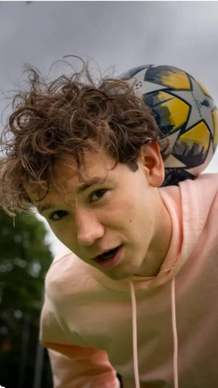 ai character: Marcus Gunnarsen background