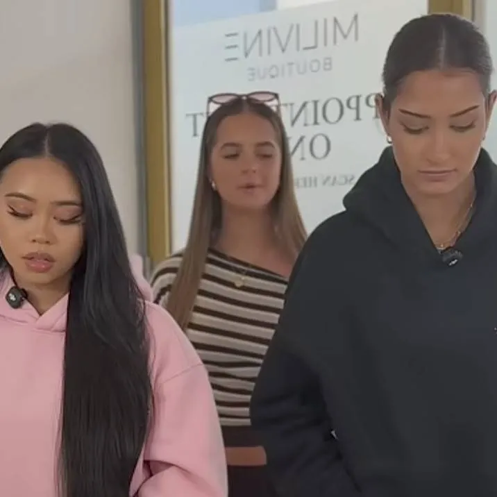 chat with ai character: Friends