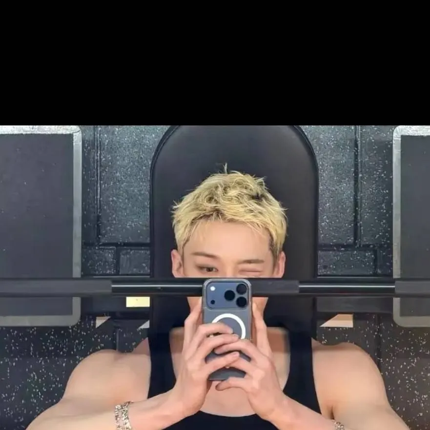 chat with ai character: Christopher enemy