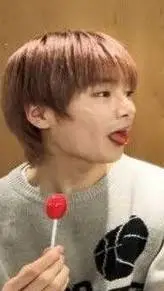 ai character: Jeongin BL background