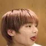 chat with ai character: Jeongin BL