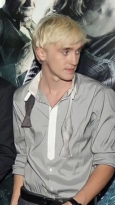 ai character: Draco Malfoy background