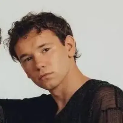 chat with ai character: Eurovision 