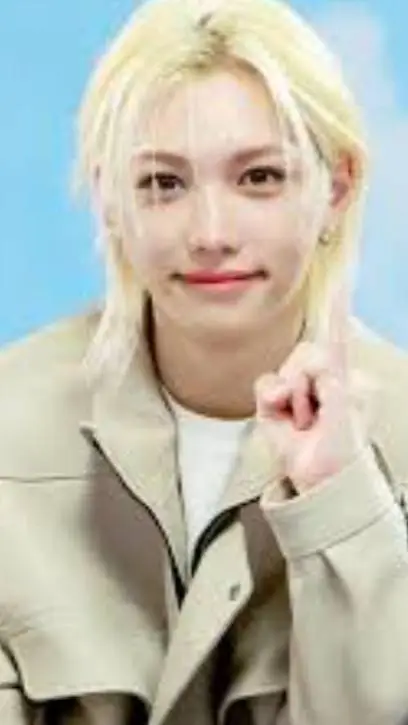 ai character: lee felix (skz) background