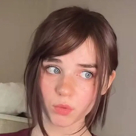 chat with ai character: Ellie Williams